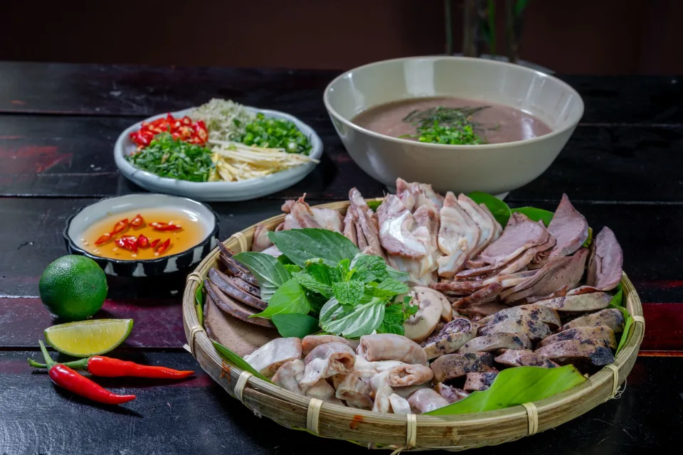 Đồ uống & món ăn kèm